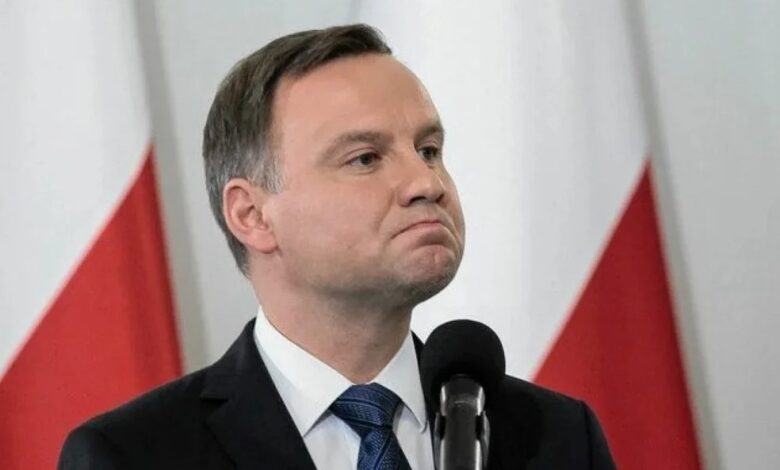 Дуда:-«Россия-—-тюрьма-наций,-крупнейшая-колониальная-империя-в-мире».-Комментарии-сербов