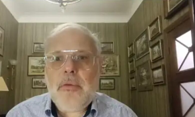 Подождите-три-дня:-Михаил-Хазин-оставил-загадочный-комментарий-о-Сирии