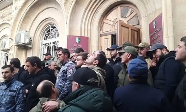 «Унитаз-за-собой-не-смыть»:-Абхазия-«кинула»-Россию-и-жёстко-поплатилась-за-это