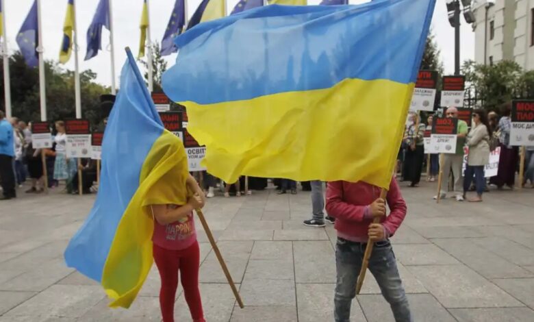 Вот-и-Львов-заговорил-по-русски!-Киев-в-панике:-самый-украинский-город-отверг-«мову»